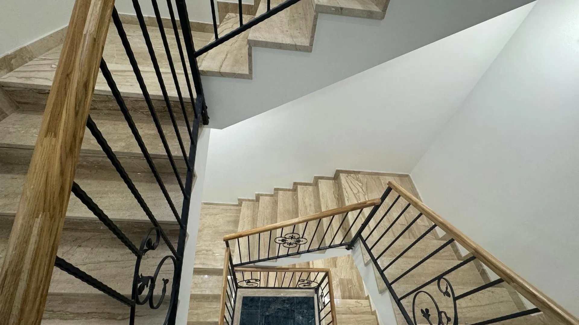 Abyss New Lux Apartment Near Beach With Private Garage Split