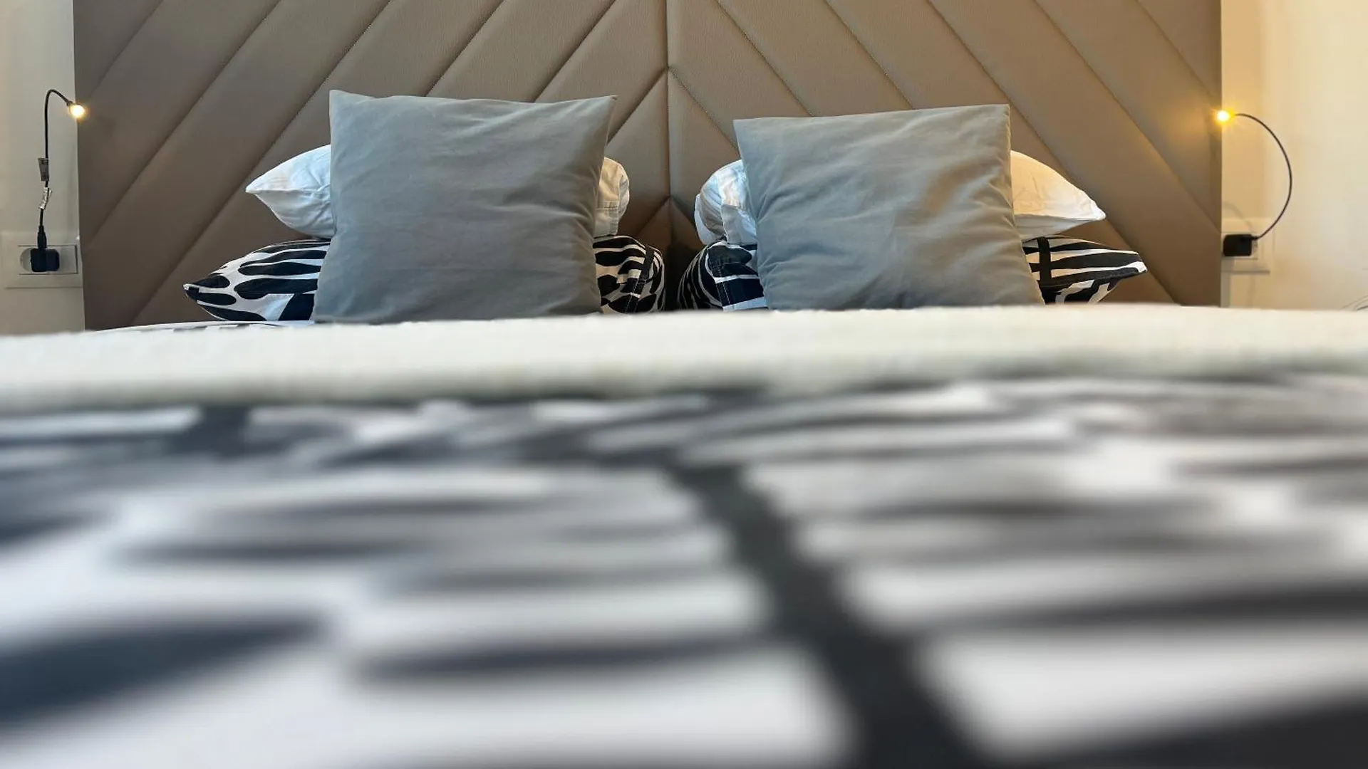 Abyss New Lux Apartment Near Beach With Private Garage Split Croatia