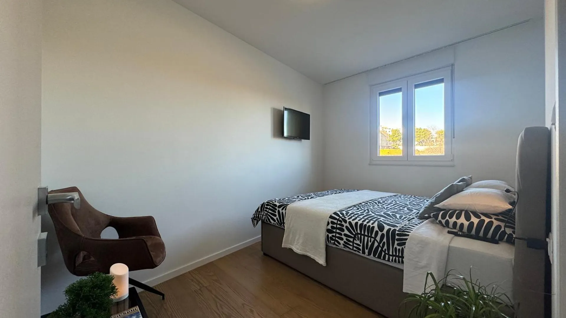 Abyss New Lux Apartment Near Beach With Private Garage Split