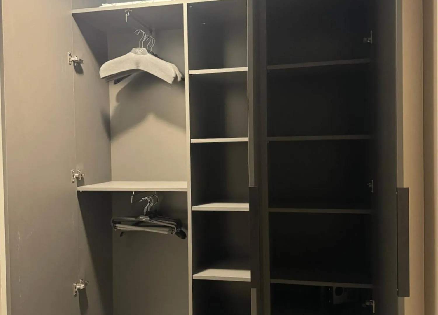 Abyss New Lux Apartment Near Beach With Private Garage Split 0*,