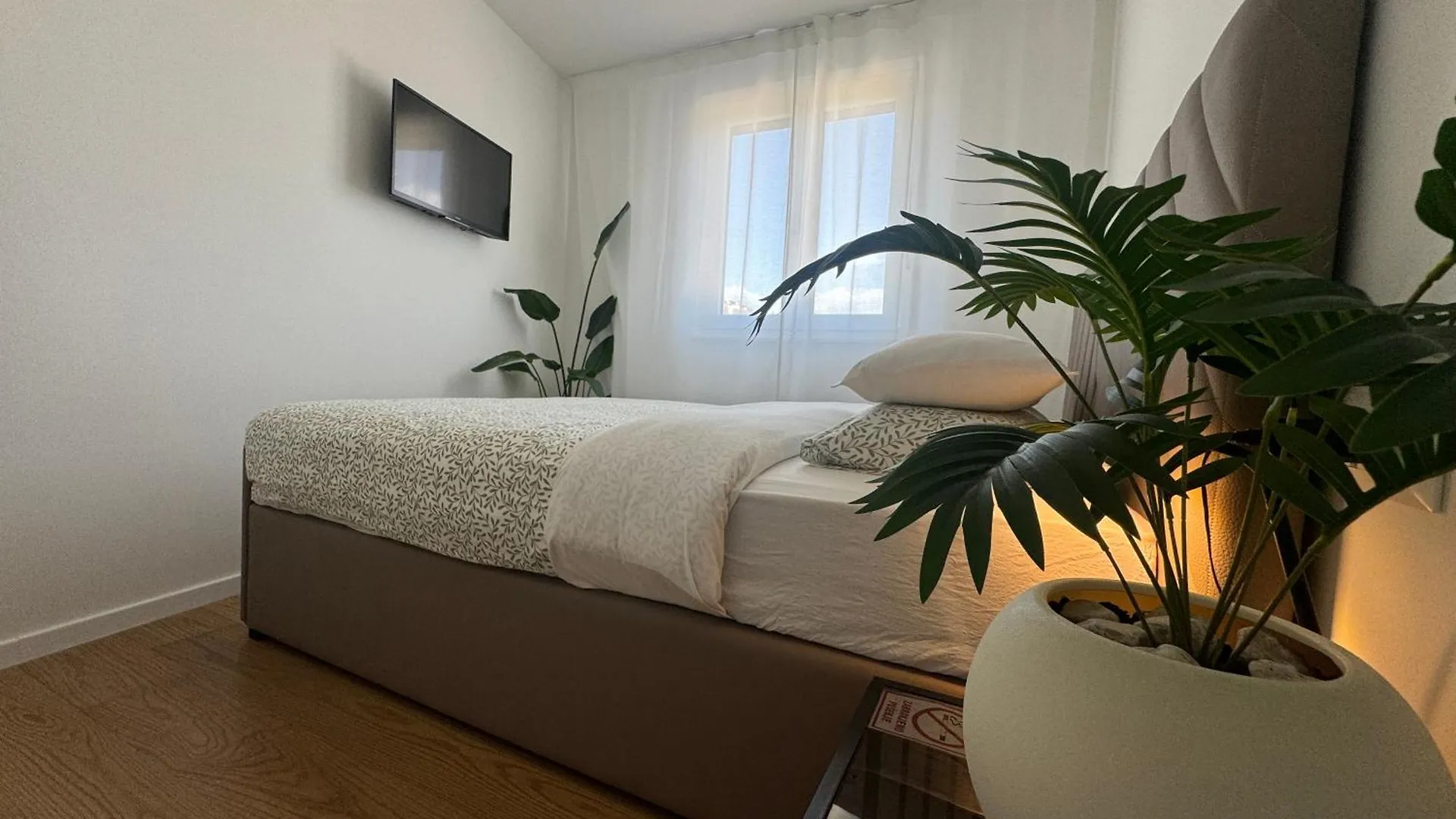 Abyss New Lux Apartment Near Beach With Private Garage Split