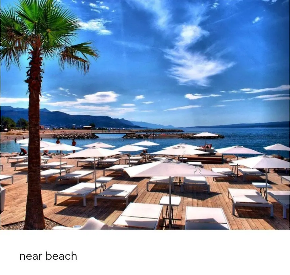 Abyss New Lux Apartment Near Beach With Private Garage Split