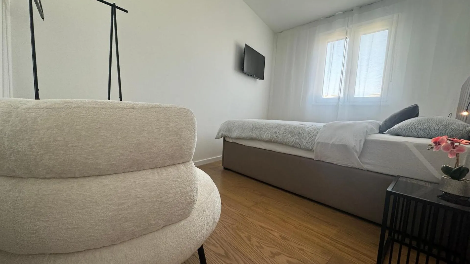 Abyss New Lux Apartment Near Beach With Private Garage Split